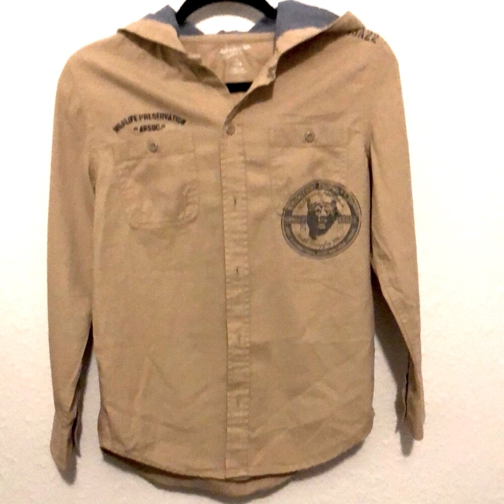 Arizona boy’s hooded shirt size XL 14/16.